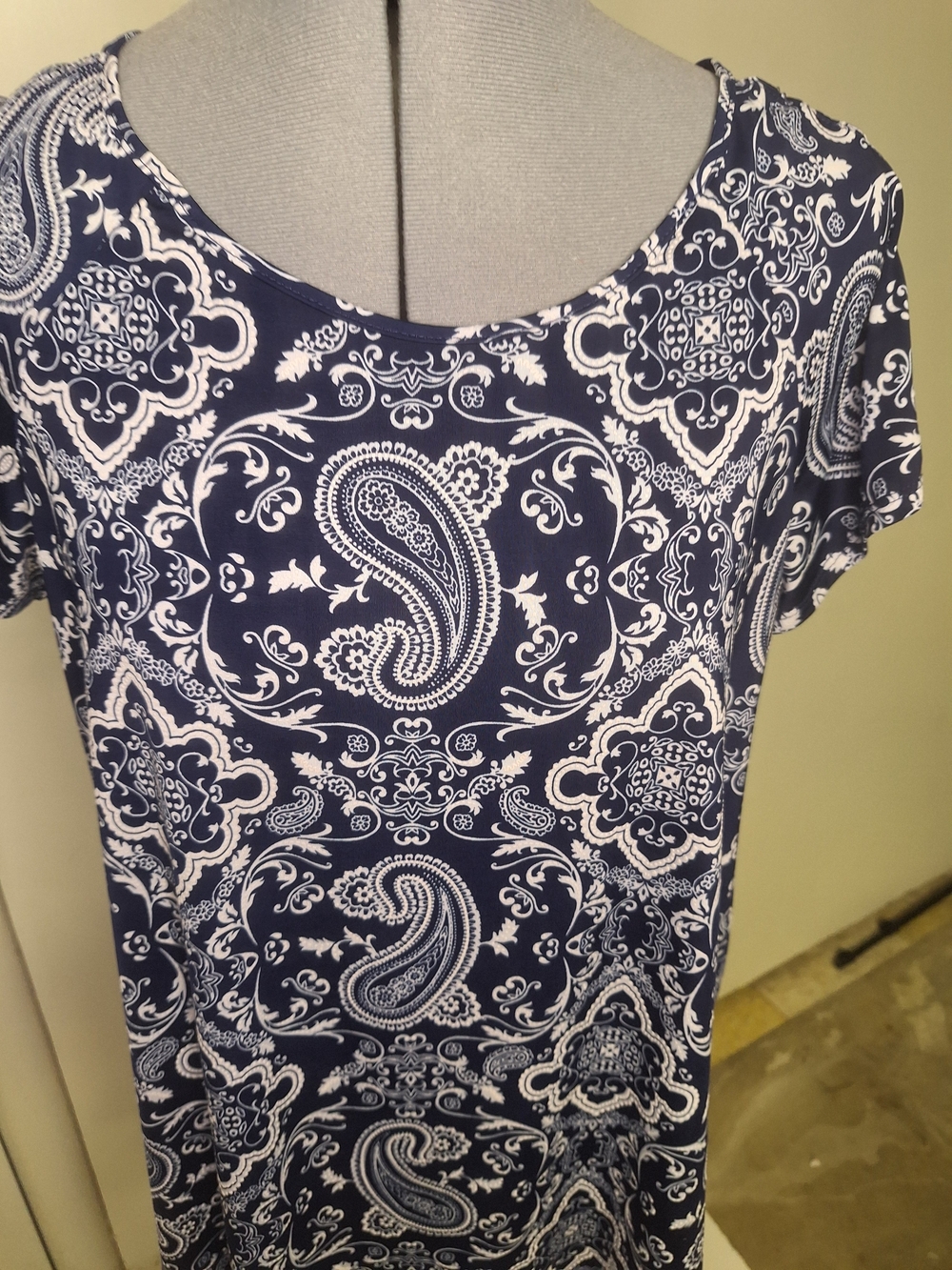 Accent or Textile Label - Picture 2 of 7